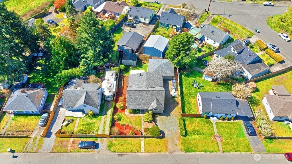 12219 76th Avenue S, Seattle, WA 98178-4402