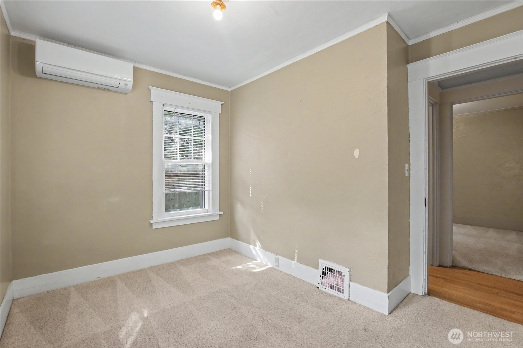 819 Midway Avenue NW, Olympia, WA 98502
