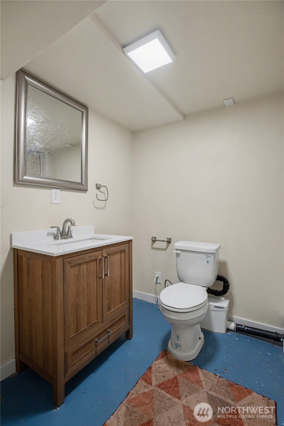 819 Midway Avenue NW, Olympia, WA 98502