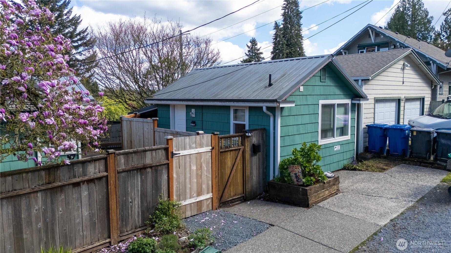 819 Midway Avenue NW, Olympia, WA 98502