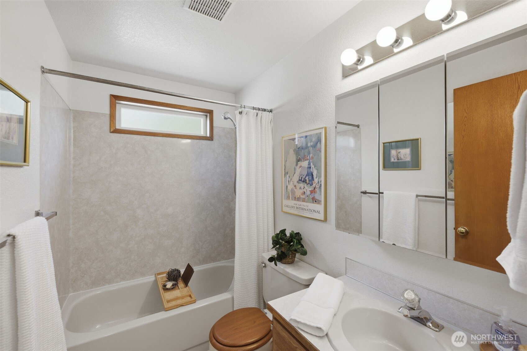 20617 28th Avenue W #D2, Lynnwood, WA 98036