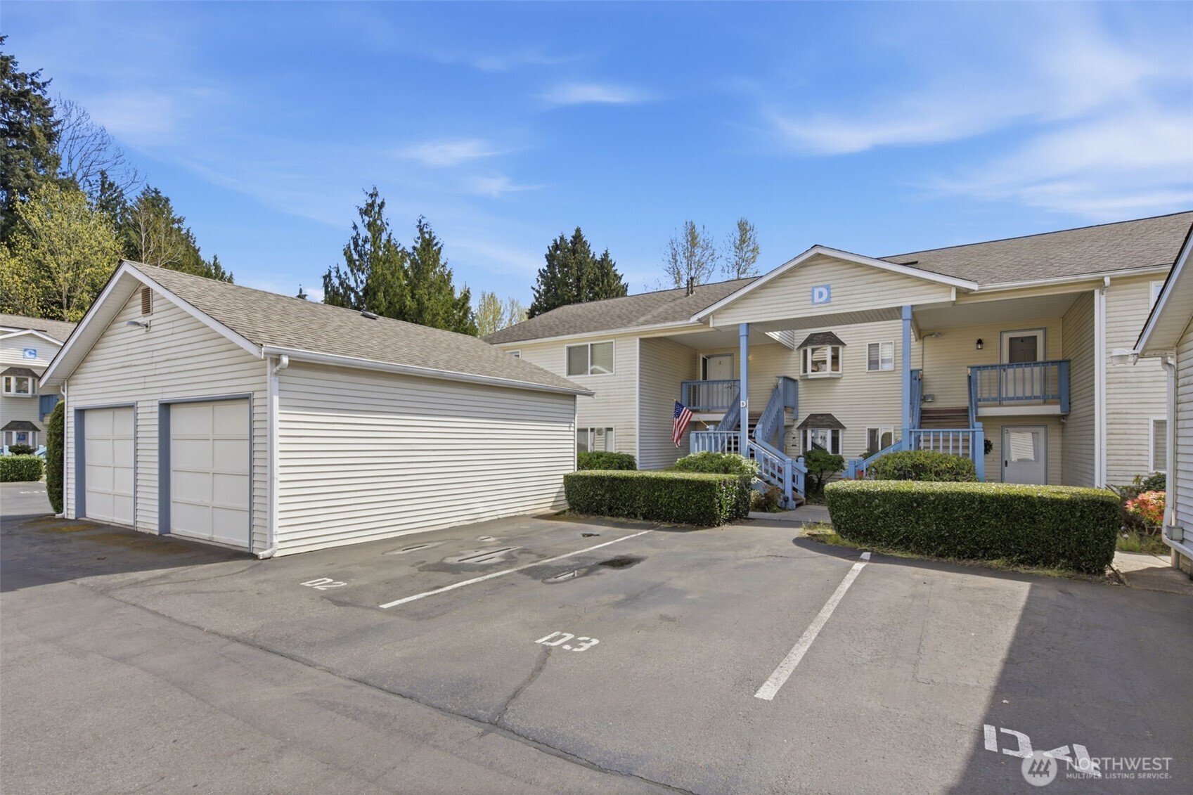 20617 28th Avenue W #D2, Lynnwood, WA 98036