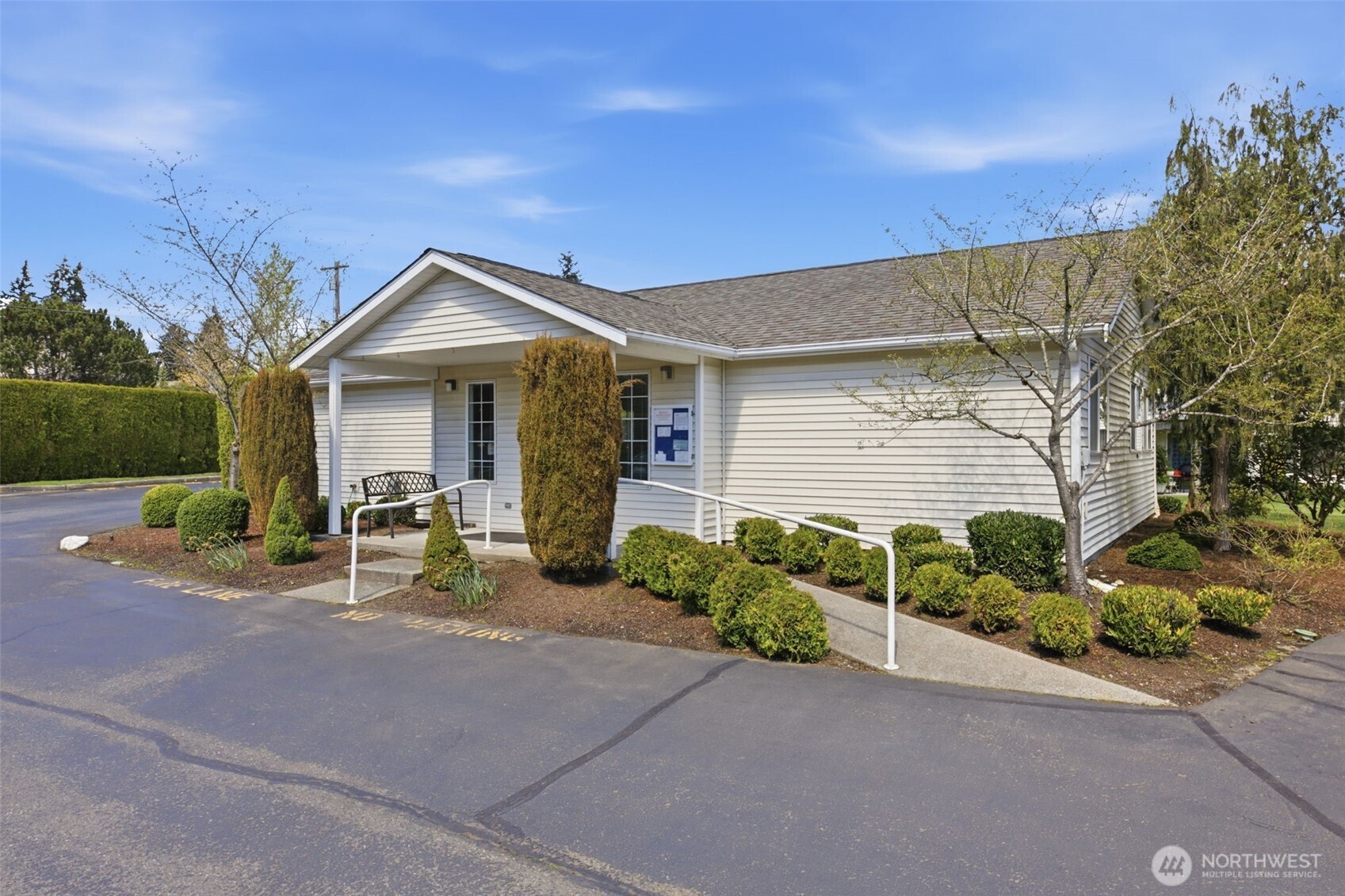 20617 28th Avenue W #D2, Lynnwood, WA 98036