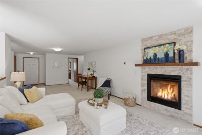 20617 28th Avenue W #D2, Lynnwood, WA 98036 - Photo 5