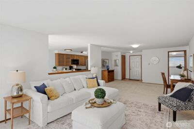 20617 28th Avenue W #D2, Lynnwood, WA 98036 - Photo 6