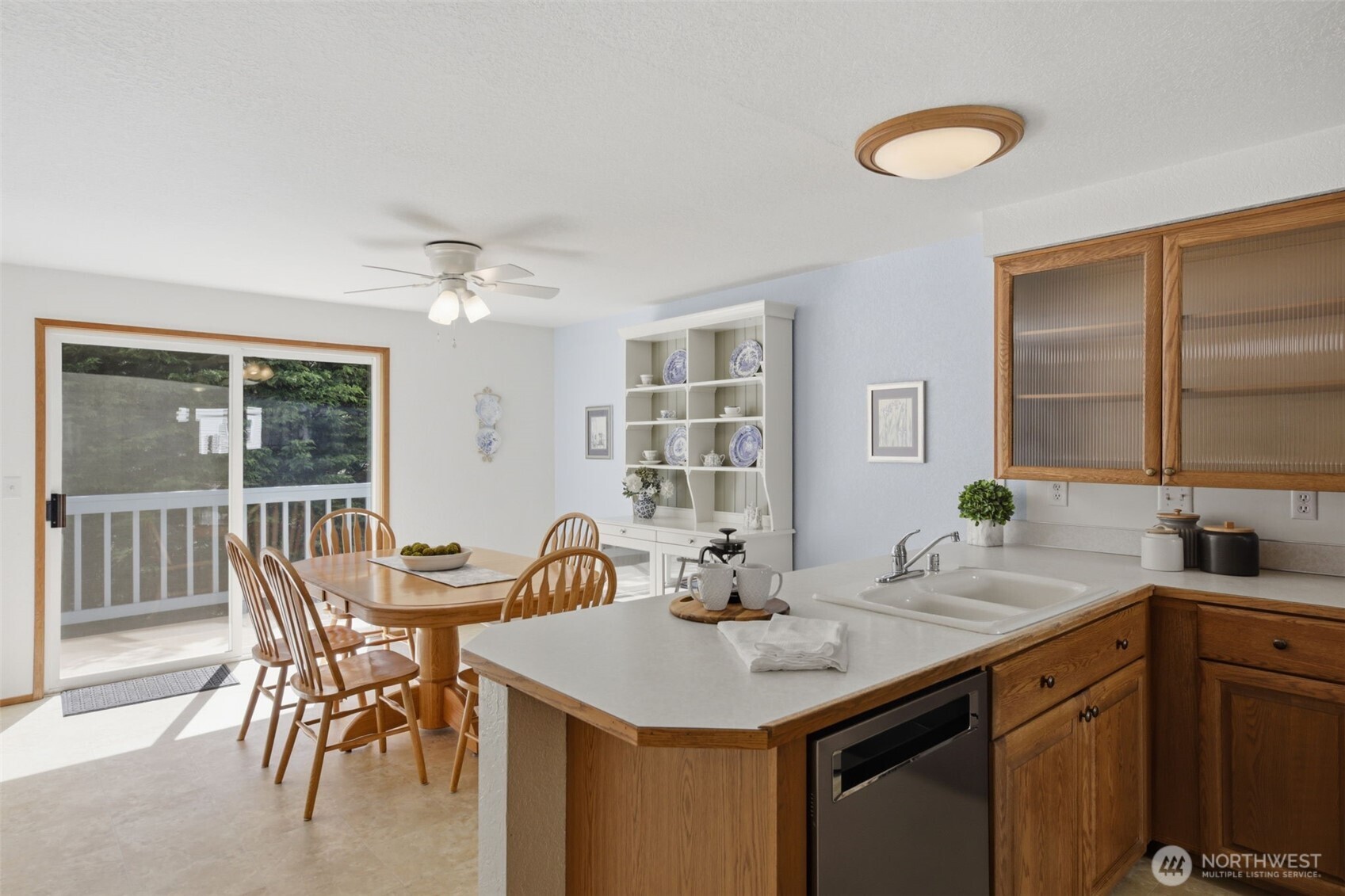 20617 28th Avenue W #D2, Lynnwood, WA 98036