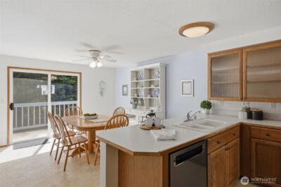 20617 28th Avenue W #D2, Lynnwood, WA 98036 - Photo 9