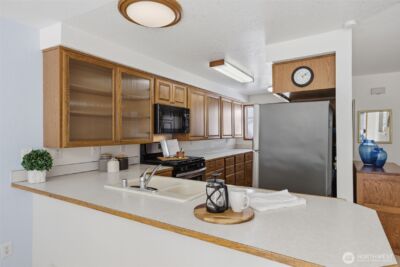 20617 28th Avenue W #D2, Lynnwood, WA 98036 - Photo 10