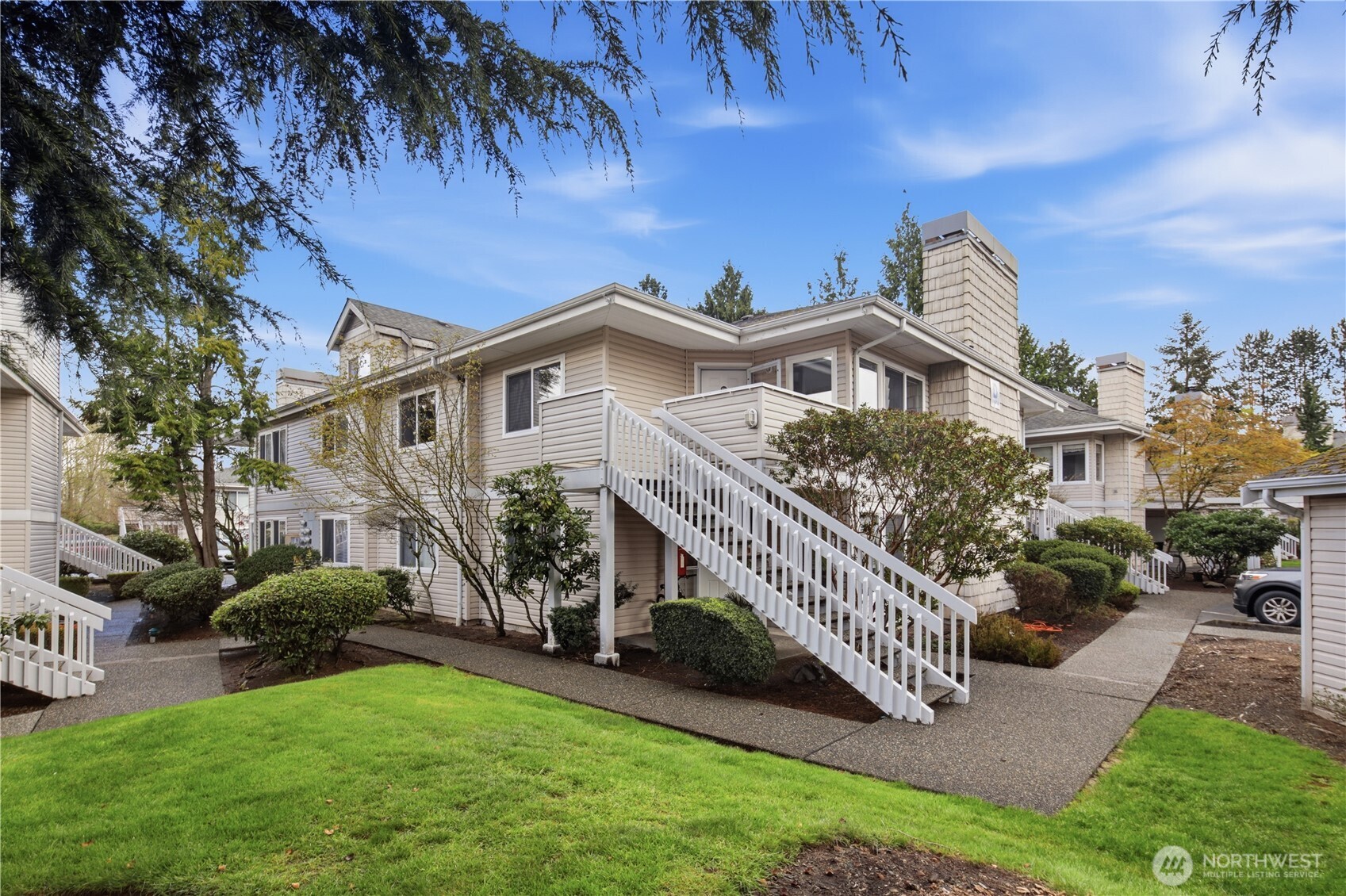 9210 Market Place #D201, Lake Stevens, WA 98258