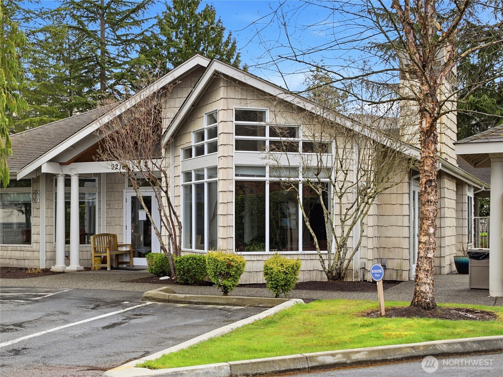 9210 Market Place #D201, Lake Stevens, WA 98258