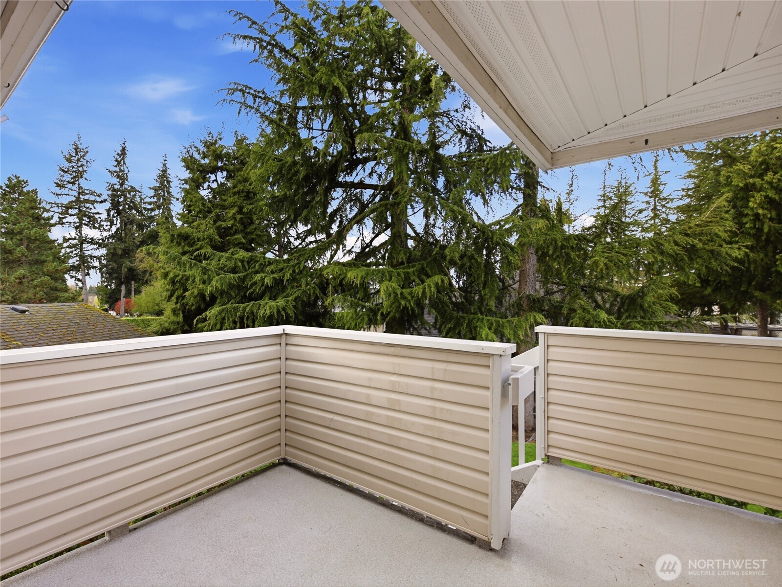 9210 Market Place #D201, Lake Stevens, WA 98258