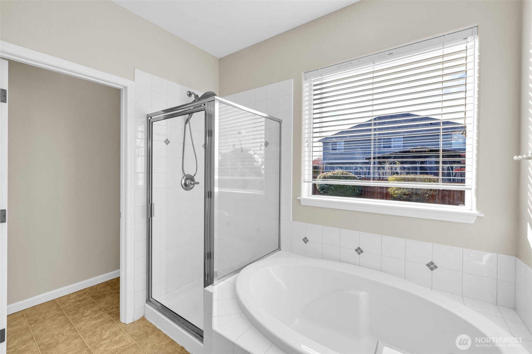 17102 134TH Lane E, Puyallup, WA 98374