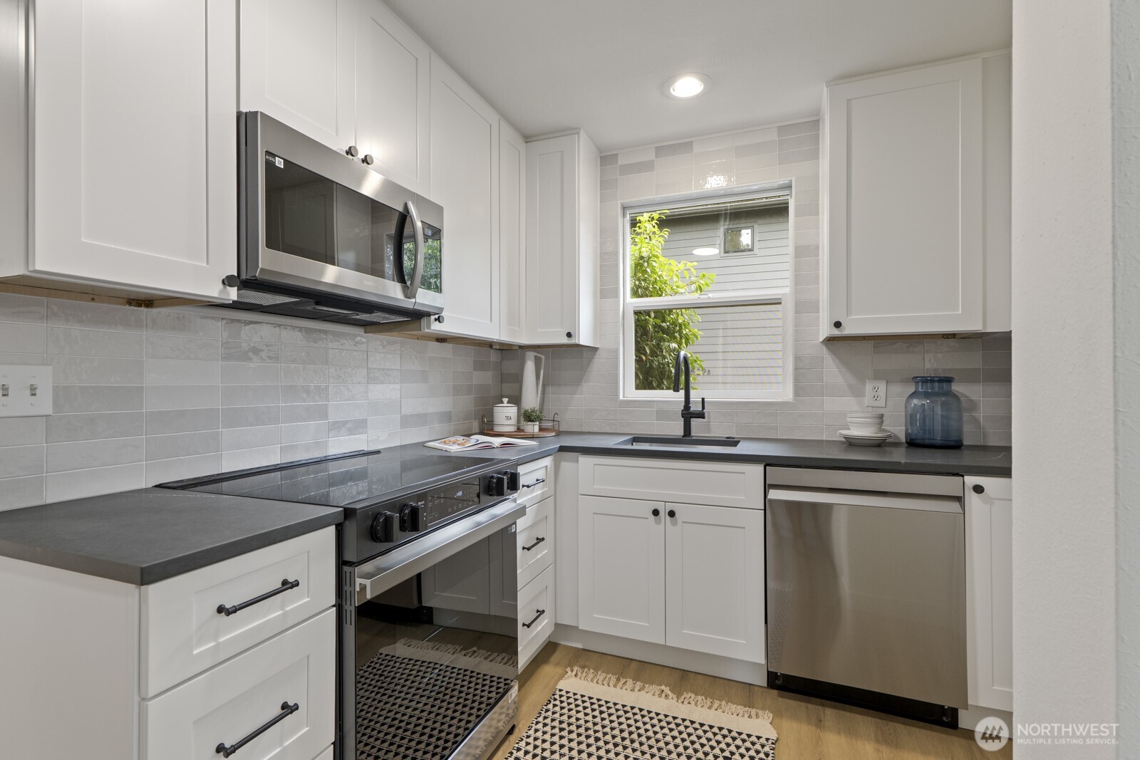 3539 NE 88th Street #A, Seattle, WA 98115-3643