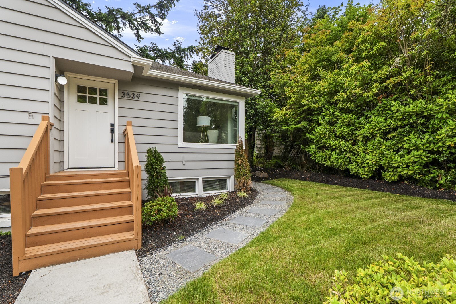 3539 NE 88th Street #A, Seattle, WA 98115-3643
