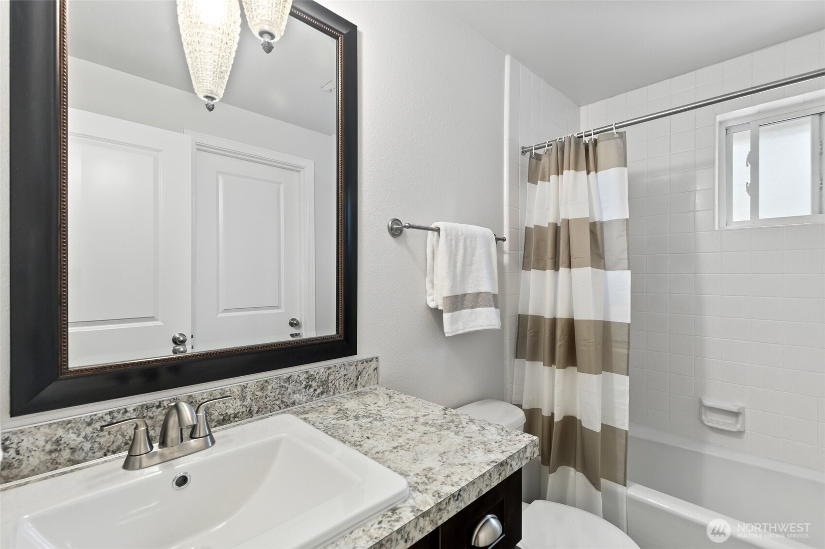 328 9th Avenue SE #D5, Puyallup, WA 98372