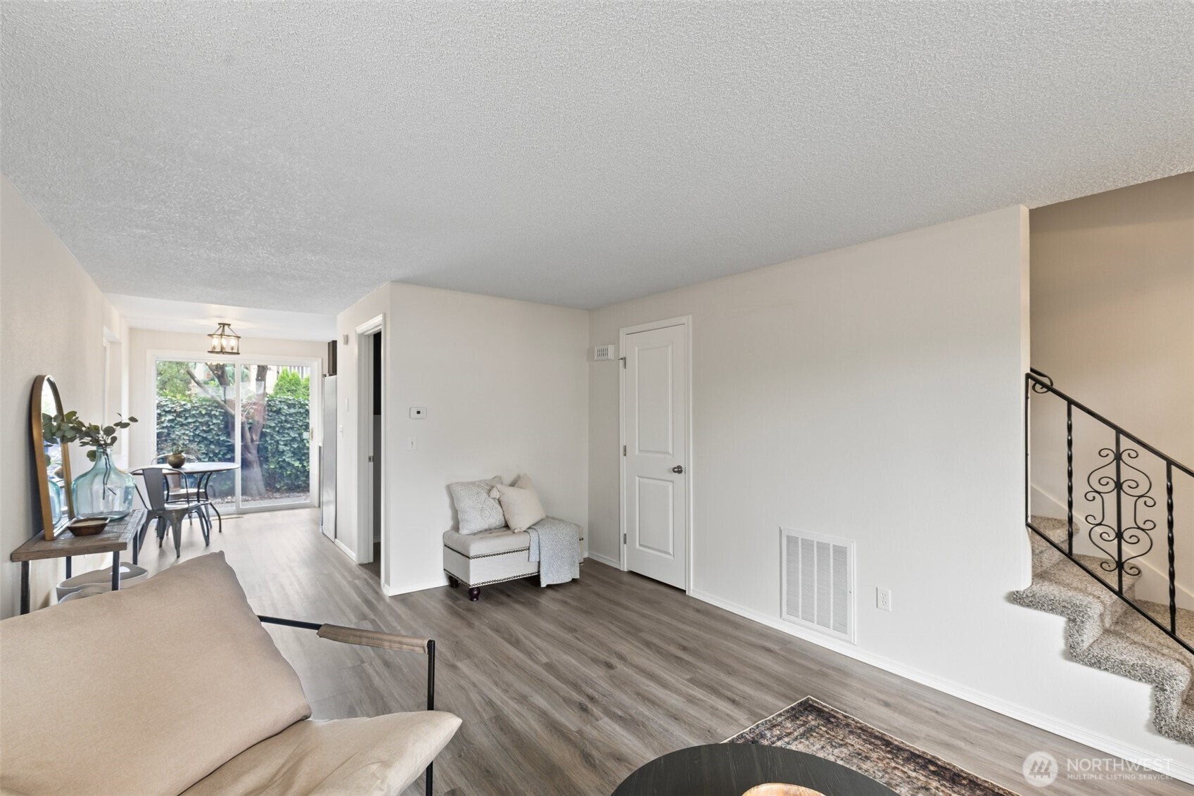 328 9th Avenue SE #D5, Puyallup, WA 98372