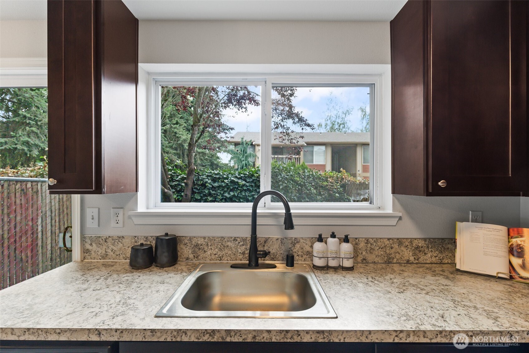 328 9th Avenue SE #D5, Puyallup, WA 98372