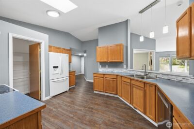 10410 357th Street E, Eatonville, WA 98328 - Photo 8