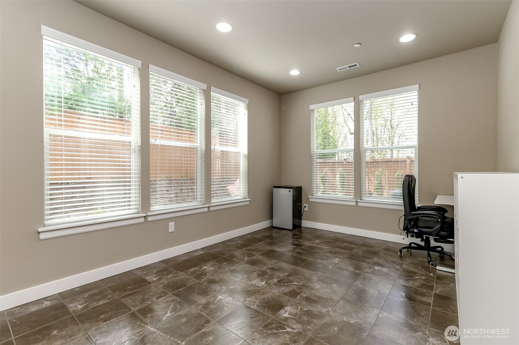 20531 SE 258th Place , Covington, WA 98042