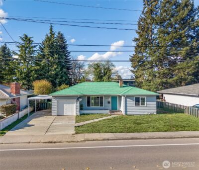 1909 Grove Street , Marysville, WA 98270