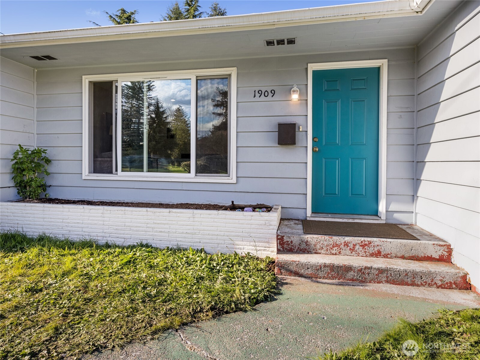 1909 Grove Street , Marysville, WA 98270