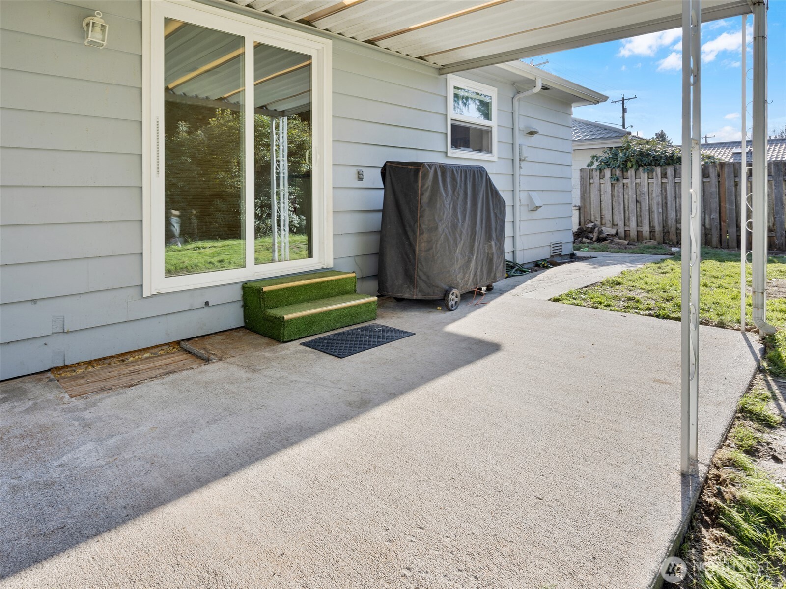 1909 Grove Street , Marysville, WA 98270