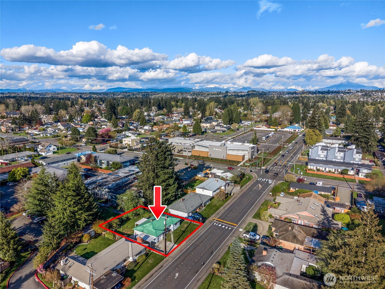 1909 Grove Street , Marysville, WA 98270