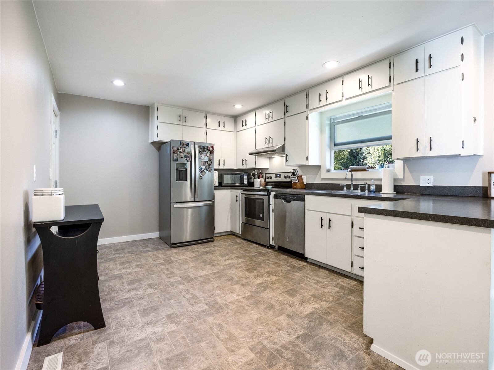 1909 Grove Street , Marysville, WA 98270