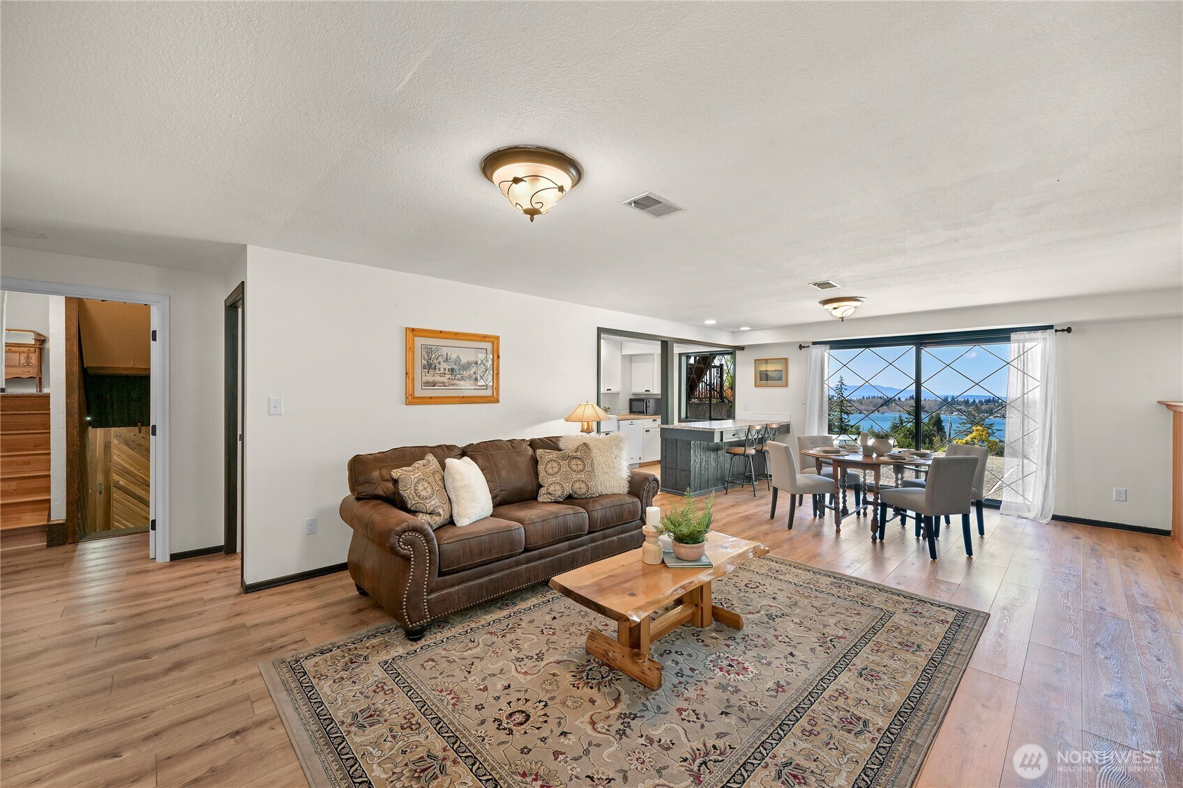 5225 E North Street , Bellingham, WA 98226