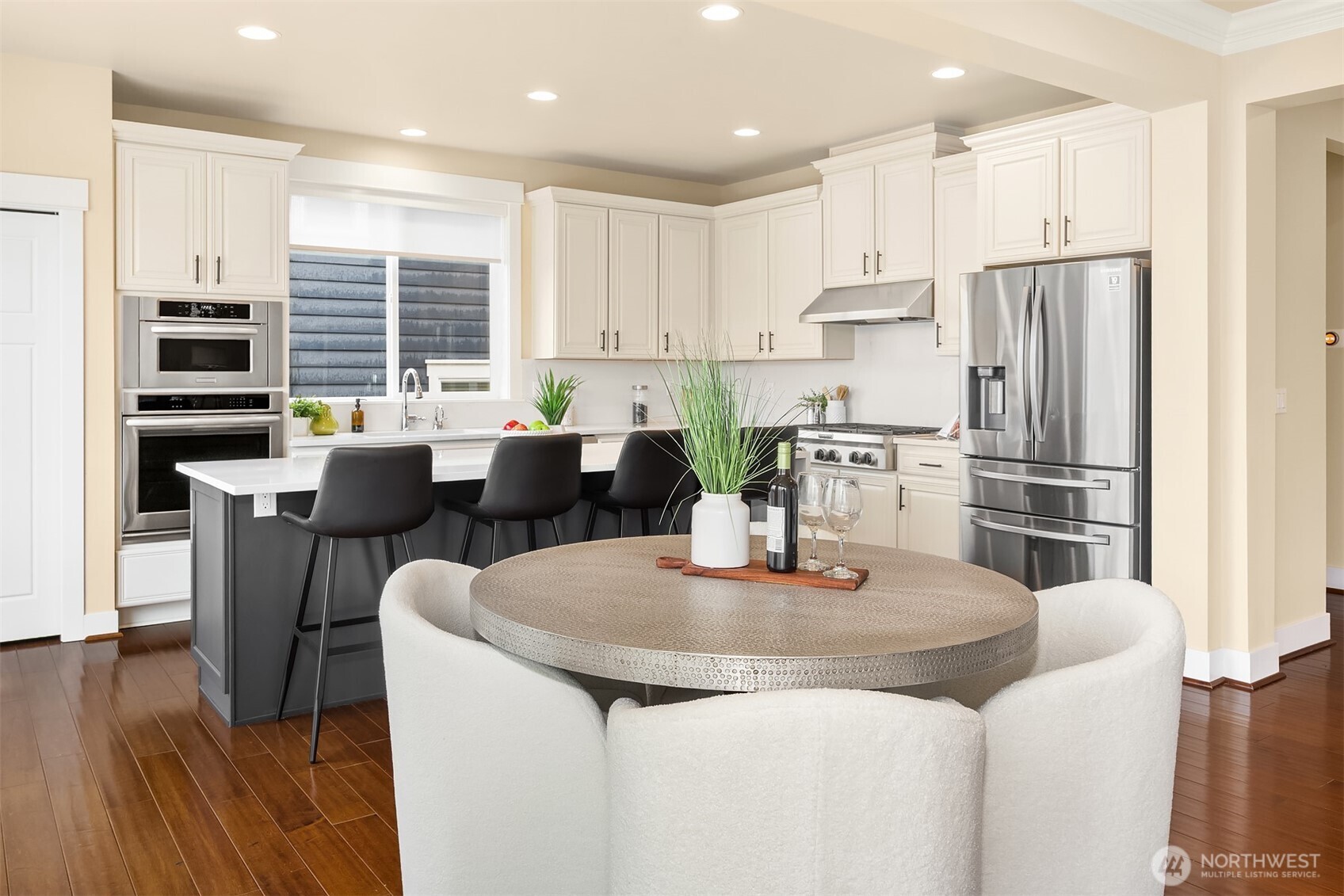 3825 201st Court SE, Sammamish, WA 98075