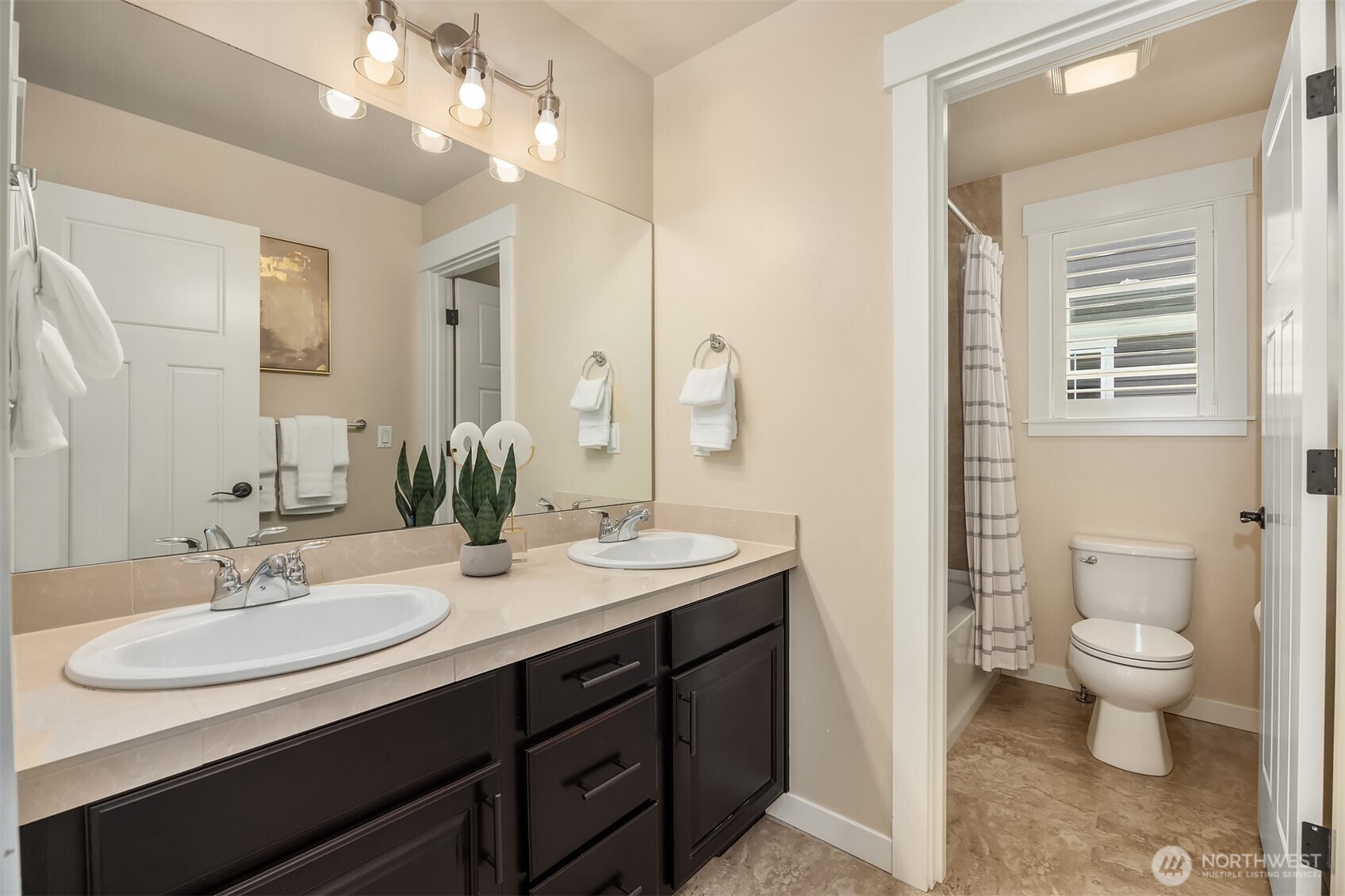 3825 201st Court SE, Sammamish, WA 98075