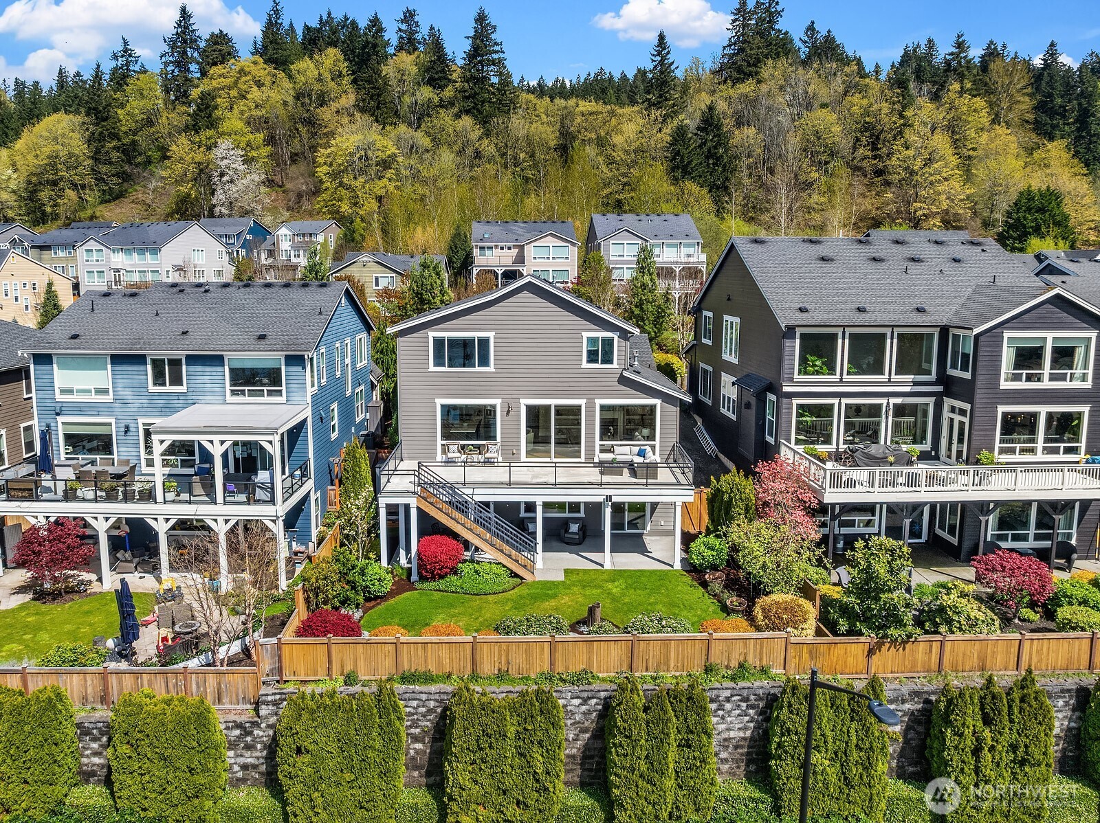 3825 201st Court SE, Sammamish, WA 98075