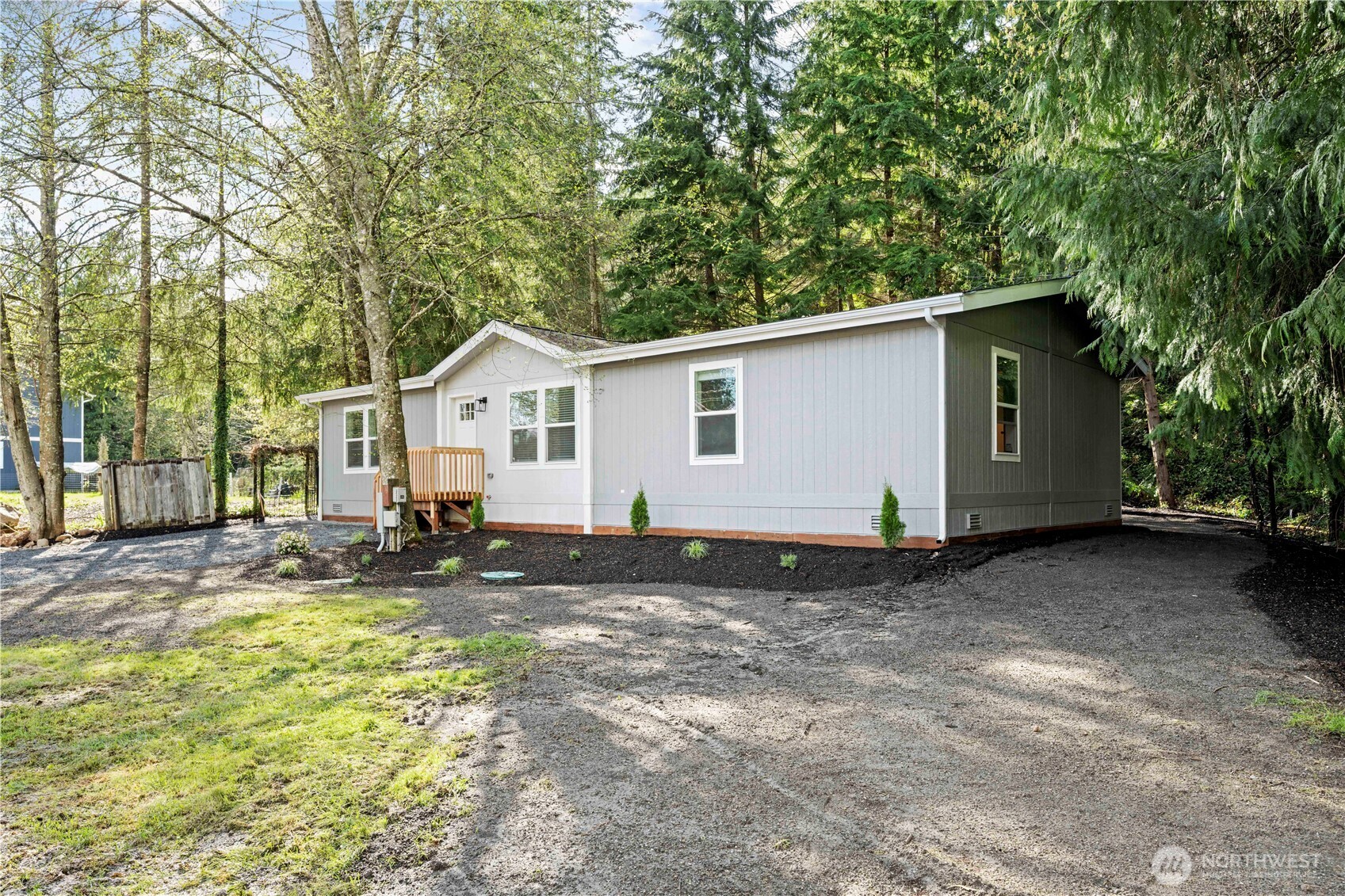13016 Green Mountain Way , Granite Falls, WA 98252