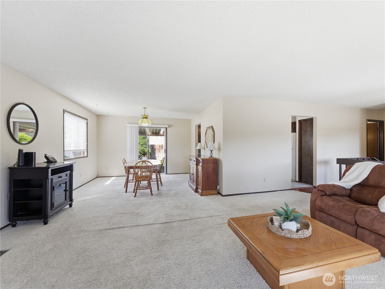 214 S Kansas Avenue , East Wenatchee, WA 98802