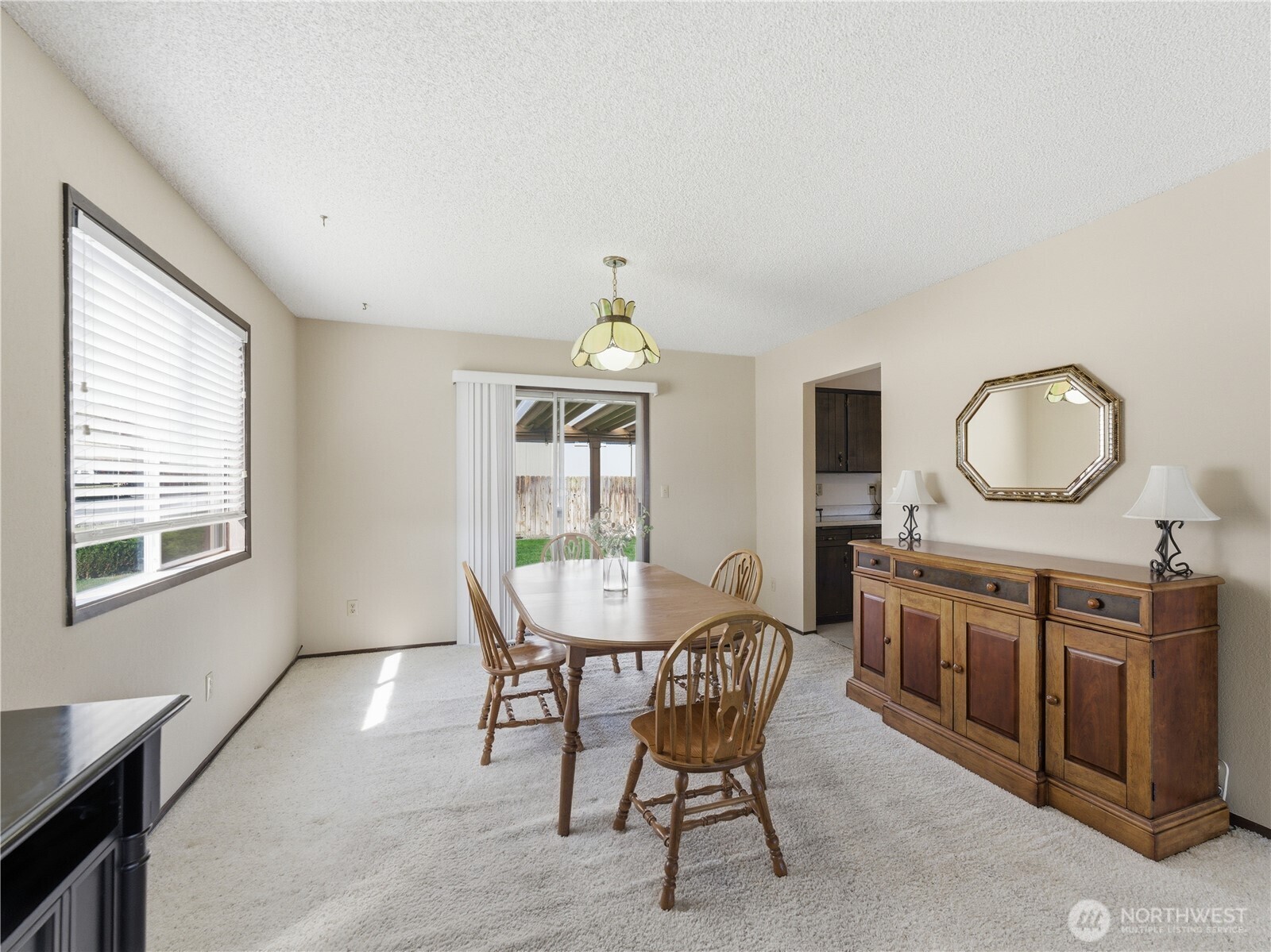 214 S Kansas Avenue , East Wenatchee, WA 98802