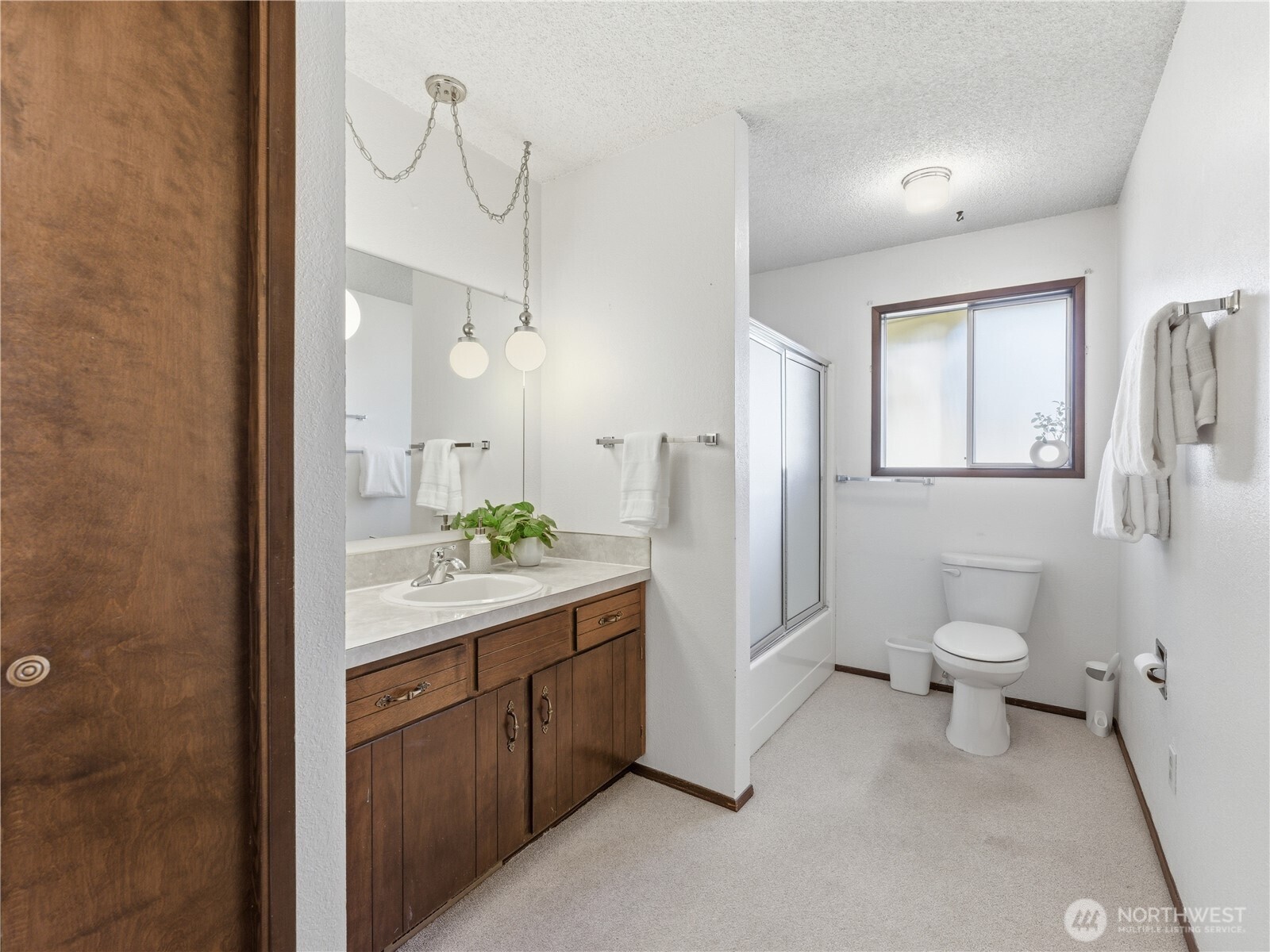 214 S Kansas Avenue , East Wenatchee, WA 98802