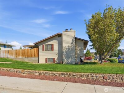214 S Kansas Avenue , East Wenatchee, WA 98802 - Photo 5