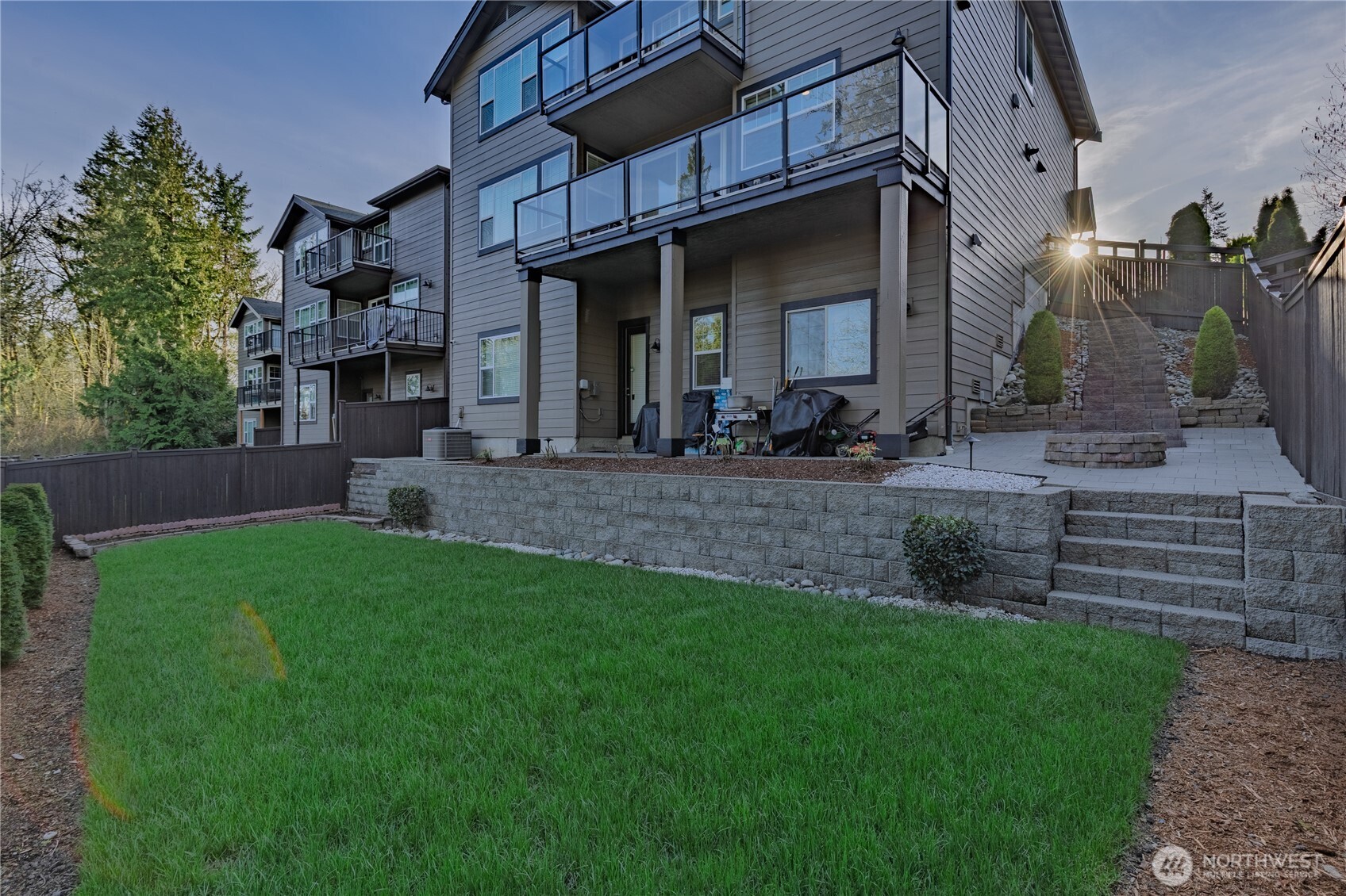 33852 56th Place S, Auburn, WA 98001