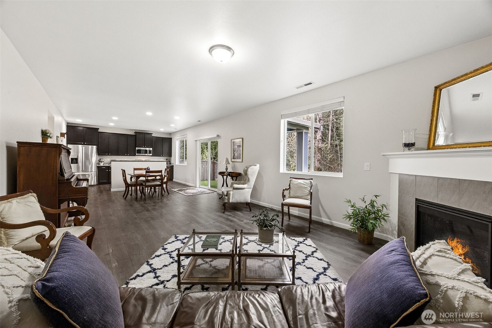 6513 Summerwood Drive E, Puyallup, WA 98373