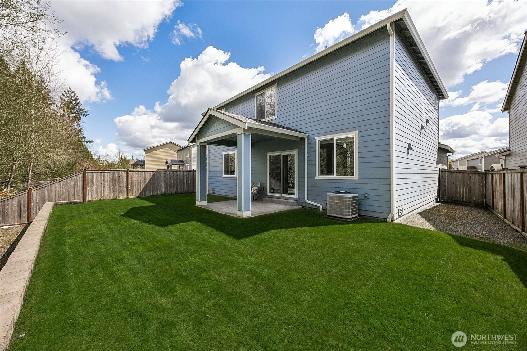 6513 Summerwood Drive E, Puyallup, WA 98373