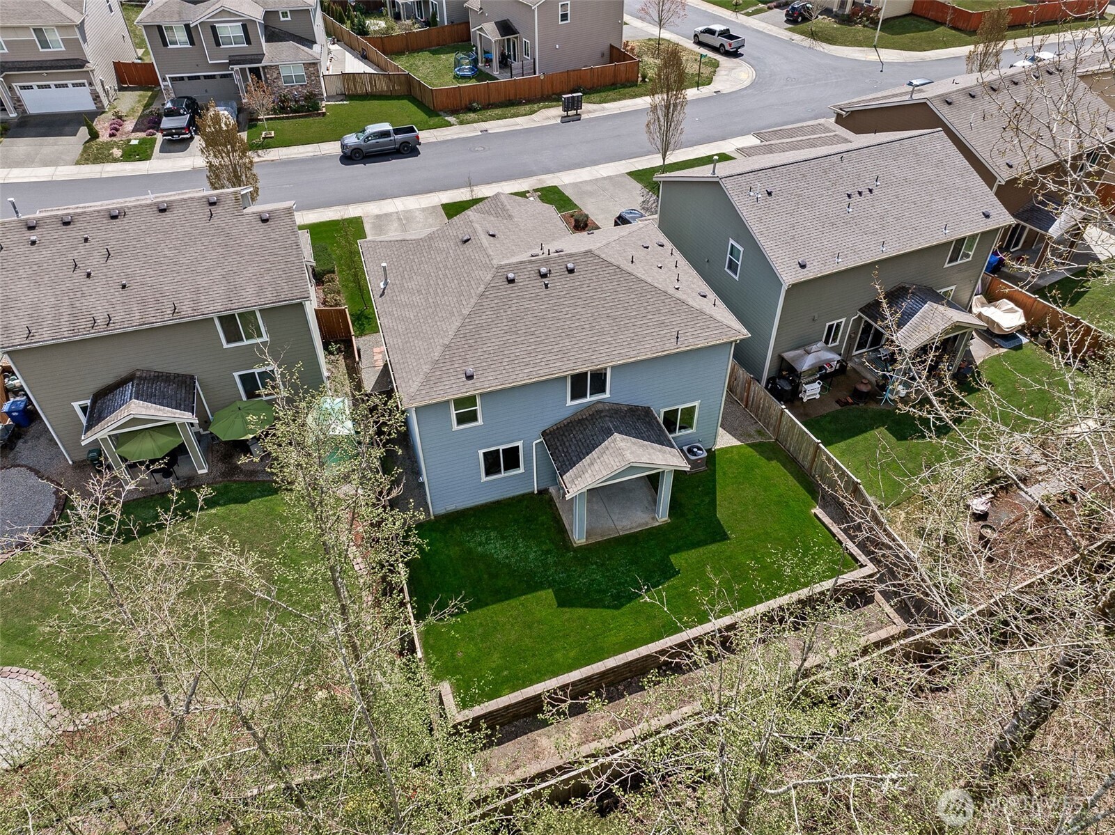 6513 Summerwood Drive E, Puyallup, WA 98373