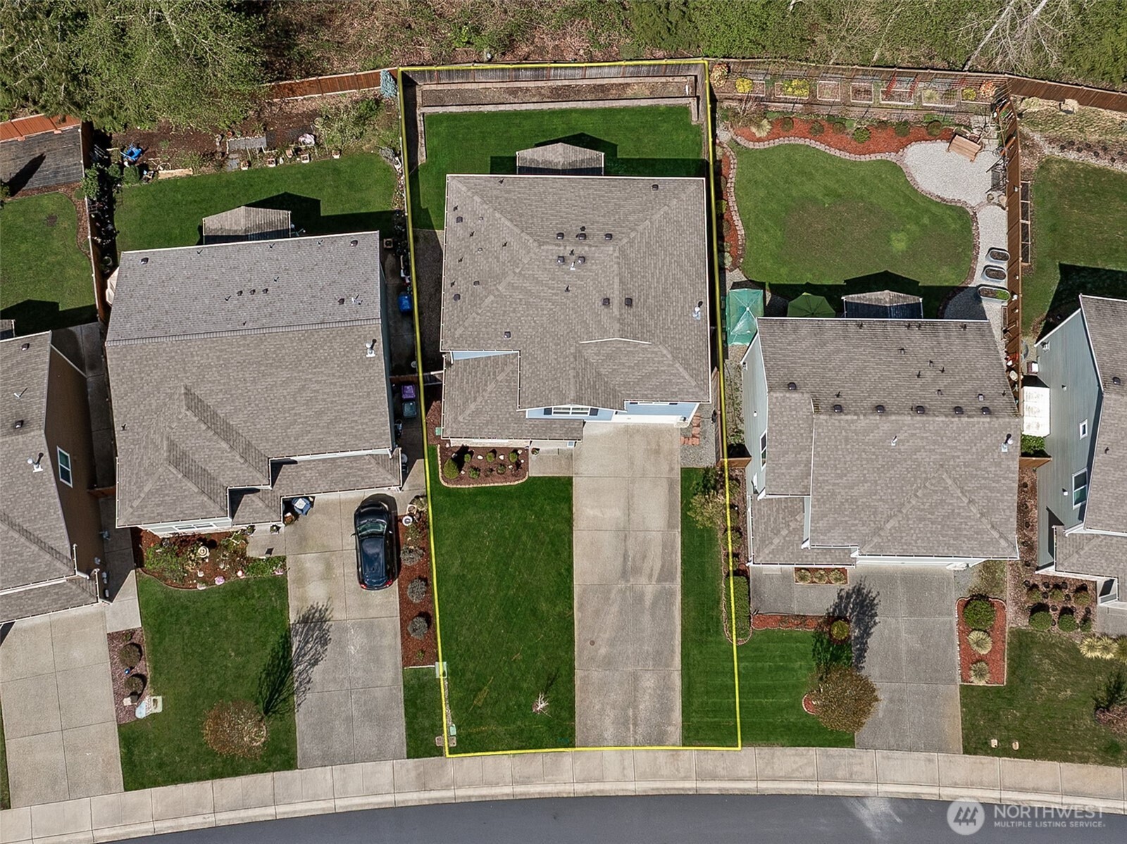 6513 Summerwood Drive E, Puyallup, WA 98373