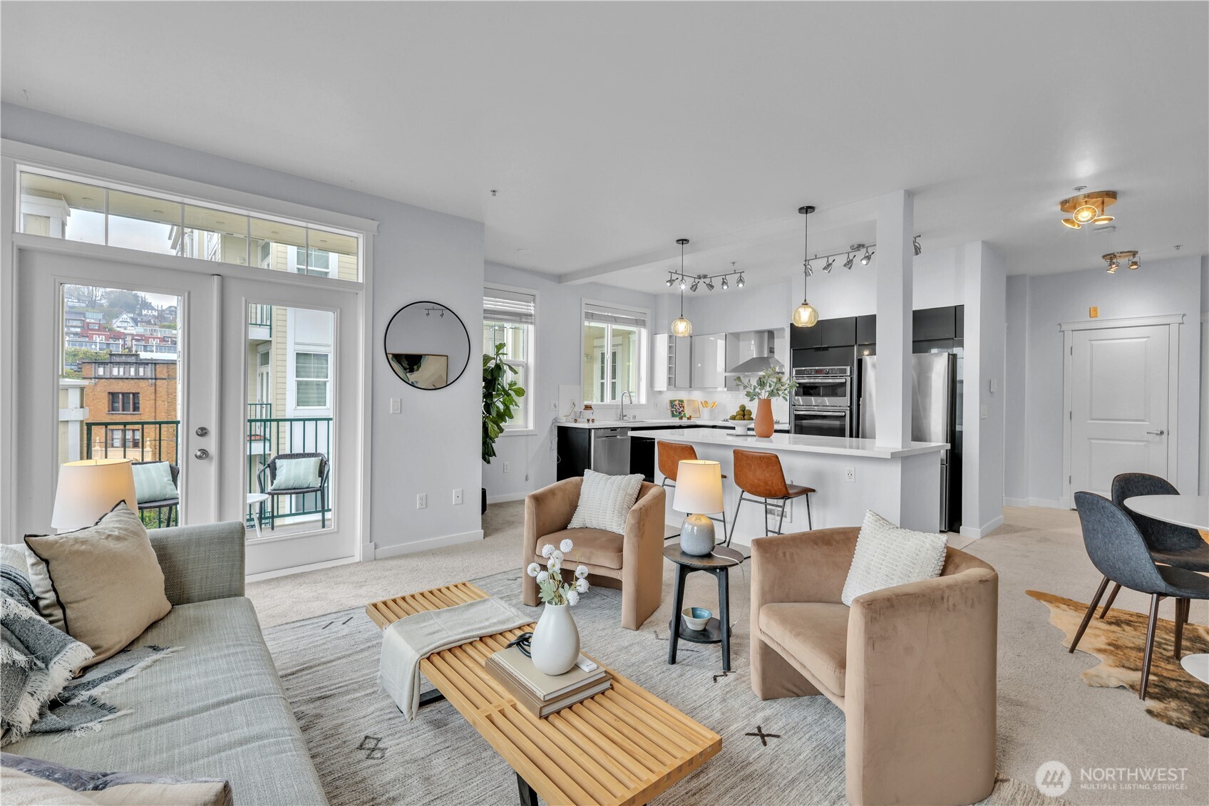530 4th Avenue W #410, Seattle, WA 98119
