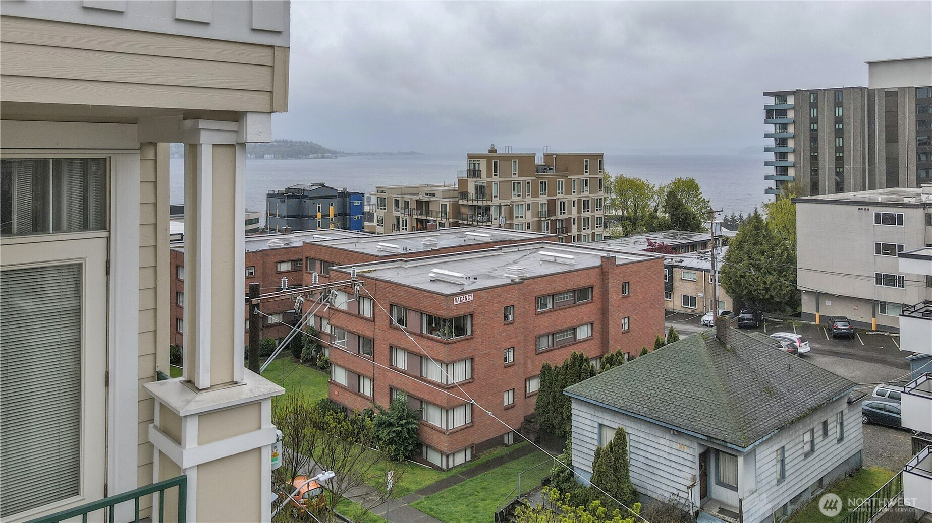 530 4th Avenue W #410, Seattle, WA 98119
