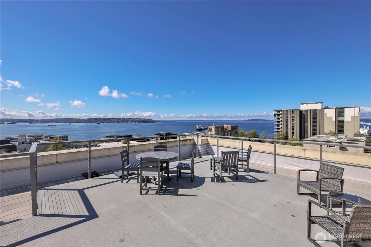 530 4th Avenue W #410, Seattle, WA 98119