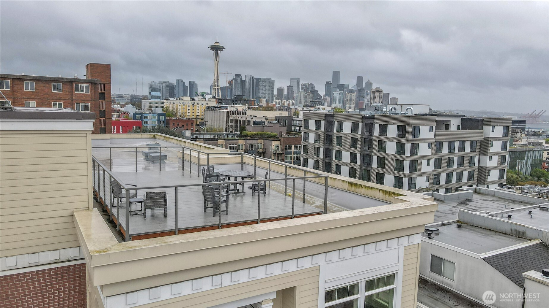 530 4th Avenue W #410, Seattle, WA 98119