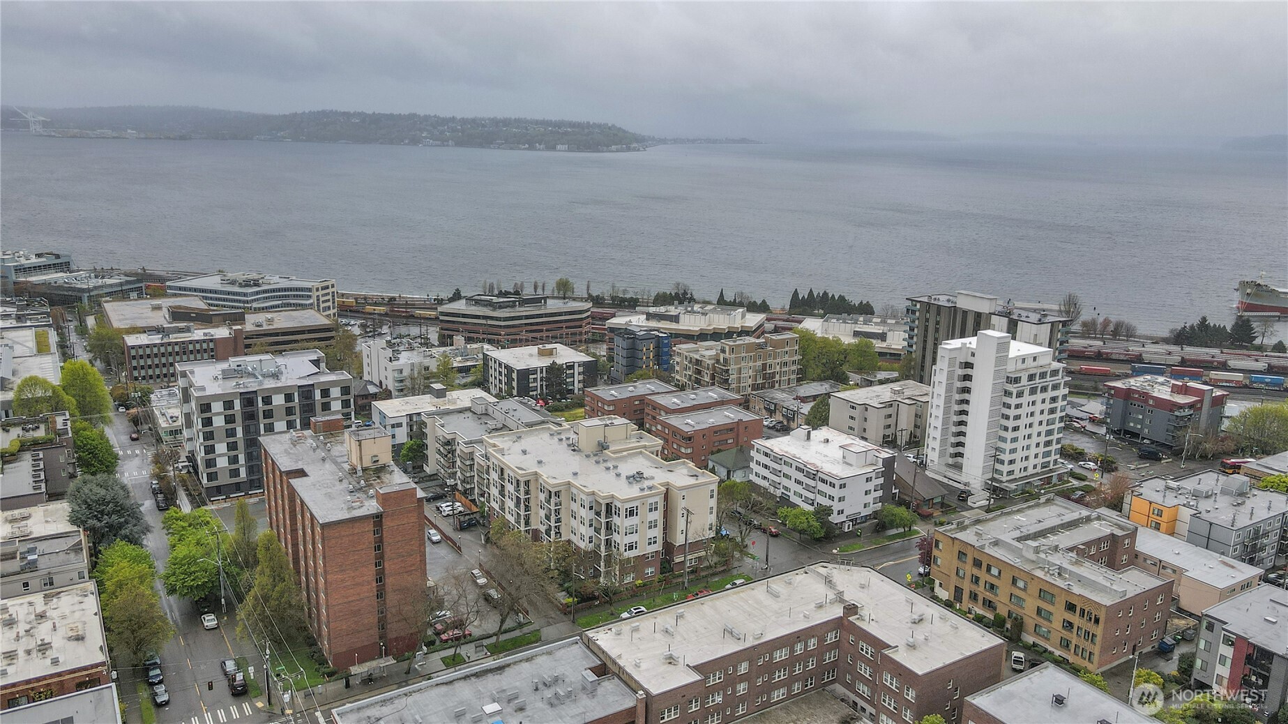 530 4th Avenue W #410, Seattle, WA 98119