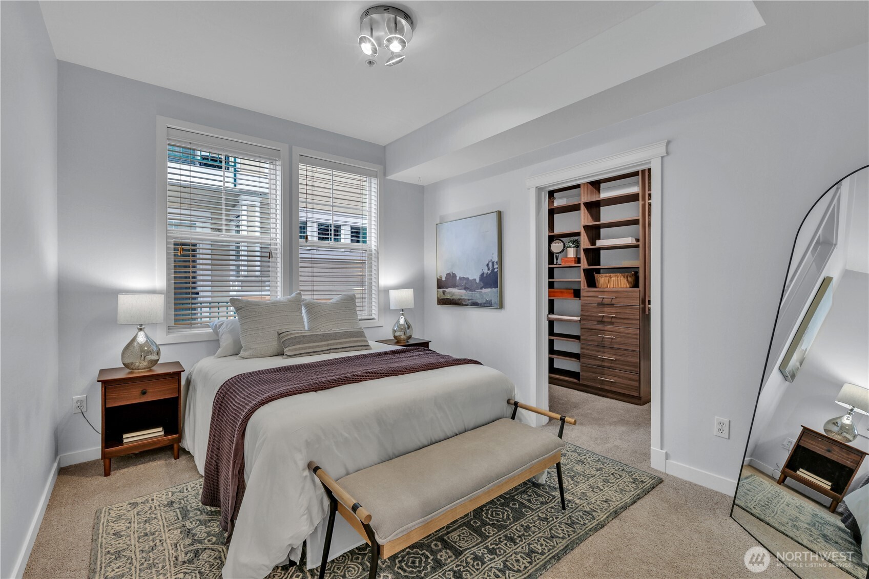 530 4th Avenue W #410, Seattle, WA 98119