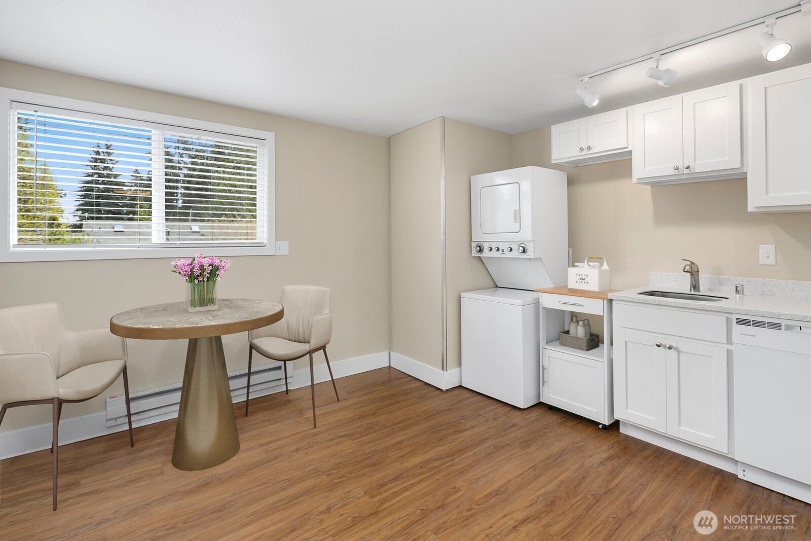23304 55th Avenue W, Mountlake Terrace, WA 98043