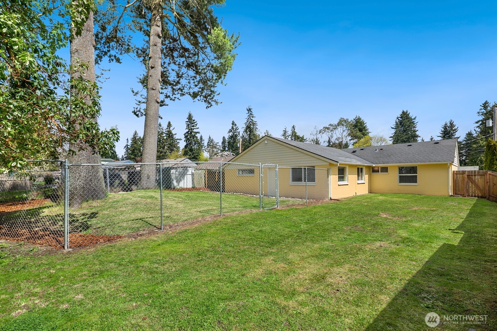 23304 55th Avenue W, Mountlake Terrace, WA 98043